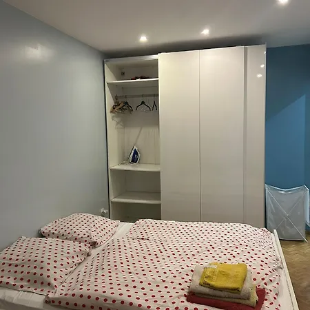 Apartment Your *